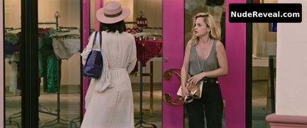 MENA SUVARI nude in The Murder of Nicole Brown Simpson