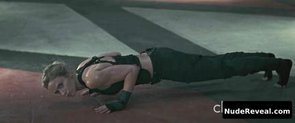 EMILY BLUNT nude in Edge Of Tomorrow
