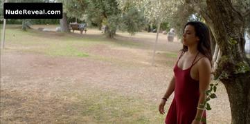 ESTER PANTANO nude in Bad News
