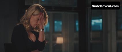 ROSAMUND PIKE nude in Jack Reacher