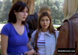 SHANNEN DOHERTY nude in Friends 