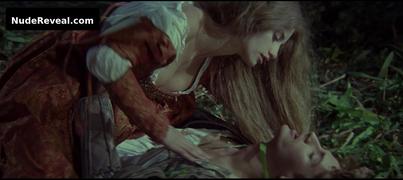 PENELOPE CRUZ nude in La Celestina