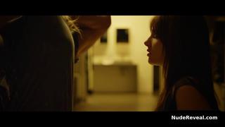 MEGAN MONTANER nude in Por un punado de besos