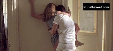 ELISABETH SHUE nude in Leo