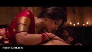 DIVYA PILLAI nude in Mangalavaaram