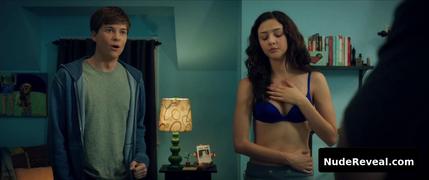 KATIE FINDLAY nude in Premature
