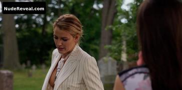 BLAKE LIVELY nude in A Simple Favor