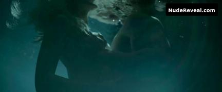 PAULINA GALAZKA nude in Girls to Buy