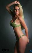 LESLIE SHAW nude in Soho Peru