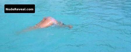 DIMPLE KAPADIA nude in Janbaaz