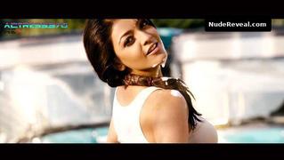 KAJAL AGARWAL nude in Dhada