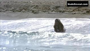 ELSA PATAKY nude in Escape