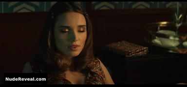 WIKTORIA FILUS nude in Glitter