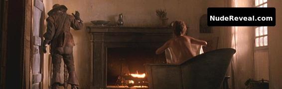 MENA SUVARI nude in The Musketeer