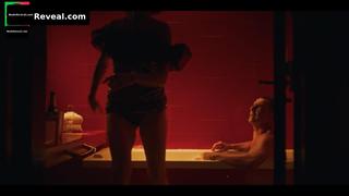VERA KOLODZIG nude in O Clube