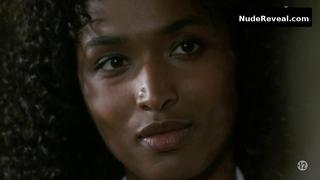 SARA MARTINS nude in Pigalle, la nuit
