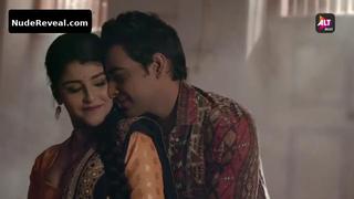 EDIN ROSE nude in Gandi Baat