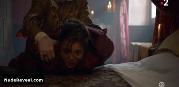 LIZZIE BROCHERE nude in Filles Du Feu