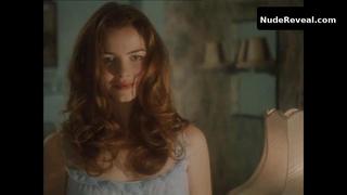 SAFFRON BURROWS nude in Circle of Friends