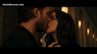 ANA DE ARMAS nude in Entering Red