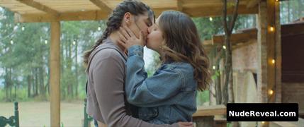 ANA SOFIA GATICA nude in Atrapadas En Familia