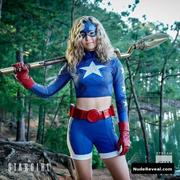 BREC BASSINGER nude in Stargirl