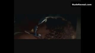 CLAUDIA GERINI nude in Guardiani delle nuvole