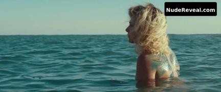 JASMINE TRINCA nude in Fortunata
