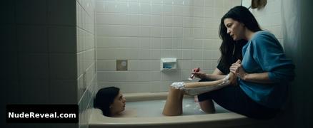 BEL POWLEY nude in Wildling