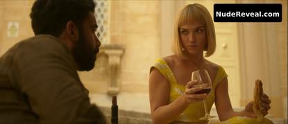 VIOLETT BEANE nude in Death and Other Details