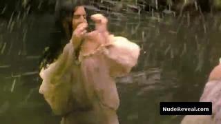 CLARA LAGO nude in El corazon del oceano
