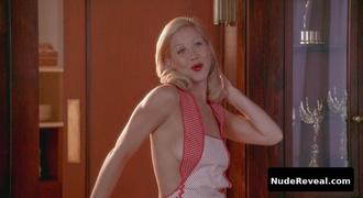 CHRISTINA APPLEGATE nude in Anchorman: The Legend of Ron Burgundy