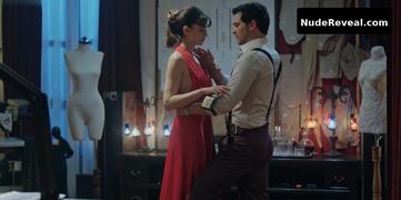 SIFANUR GUL nude in The Tailor