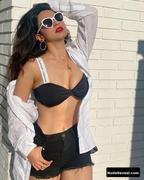 SOUNDARYA SHARMA nude in Housefull 4