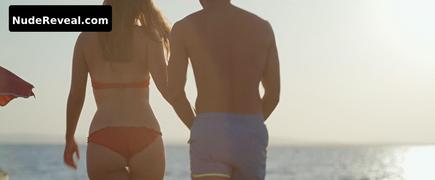 ALEXIA CHARDARD nude in Mektoub, My Love: Canto Uno