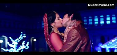 RAKUL PREET SINGH nude in Yaariyan