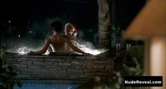LAUREN GRAHAM nude in Bad Santa