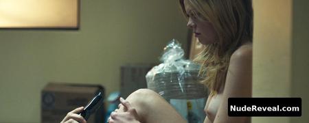 DREAMA WALKER nude in Compliance