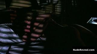 GOLDIE HAWN nude in Bird on a Wire