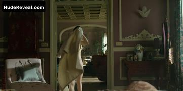 SAMANTHA SIQUEIROS nude in Berlin