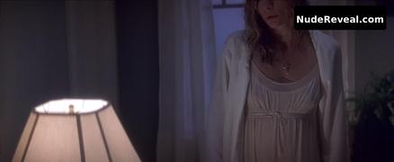 MICHELLE PFEIFFER nude in What Lies Beneath