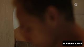 EMILY COX nude in Hartwig Seeler - Ein neues Leben