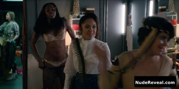 SYDELLE NOEL nude in GLOW