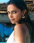 DEEPIKA PADUKONE nude in Fighter