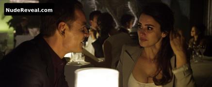 PENELOPE CRUZ nude in The Counselor