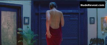 KAREENA KAPOOR nude in Bewafaa