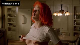 MILLA JOVOVICH nude in The Fifth Element