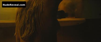 OKSANA AKINSHINA nude in Sputnik