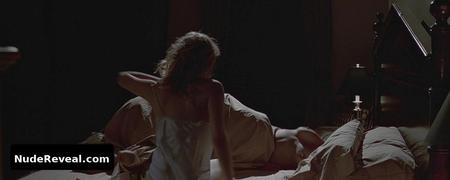 GUINEVERE TURNER nude in American Psycho