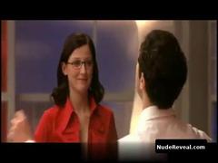 ALEXANDRA MARIA LARA nude in Was nicht passt, wird passend gemacht